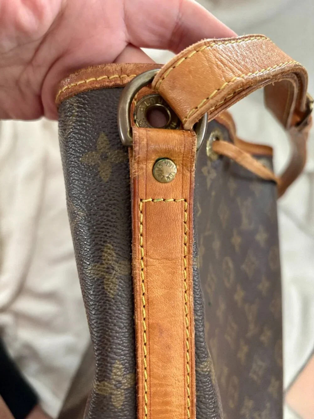 Vintage 1999 Louis Vuitton Monogram Noé Bucket Bag (M42224)